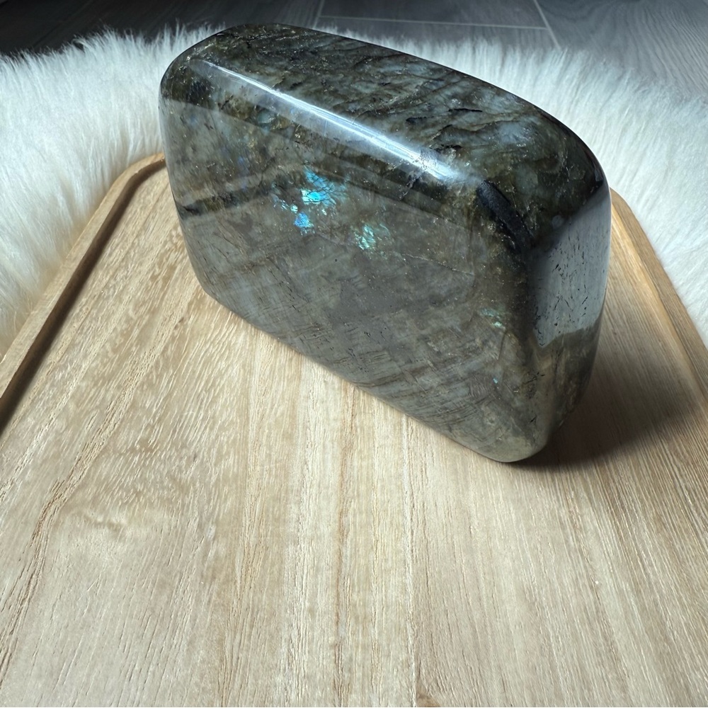 Madagascar Labradorite Polished Stone - Picture 3 of 5